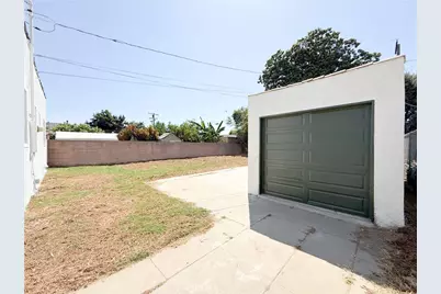 405 S Bradfield Avenue, Compton, CA 90221 - Photo 19