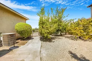 889 Highridge St, Riverside, CA 92506 - Photo 37