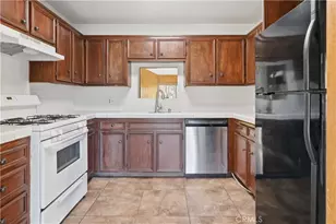 27657 Peninsula Dr, Lake Arrowhead, CA 92352 - Photo 7