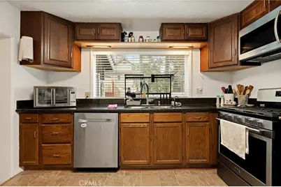 2667 Hunsaker, Running Springs, CA 92382 - Photo 9