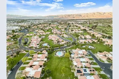 152 Verde Way, Palm Desert, CA 92260 - Photo 5