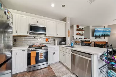 5029 La Sarre Drive, Fontana, CA 92336 - Photo 17