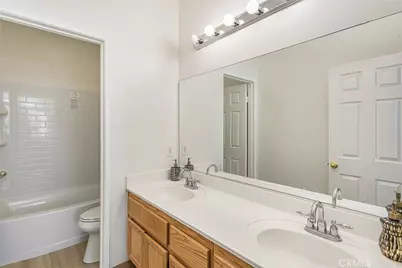 11563 Maywood Street, Victorville, CA 92392 - Photo 19