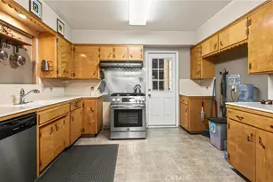 35236 Elm Ln, Yucaipa, CA 92399 - Photo 7