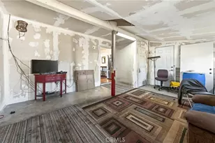 35236 Elm Ln, Yucaipa, CA 92399 - Photo 11