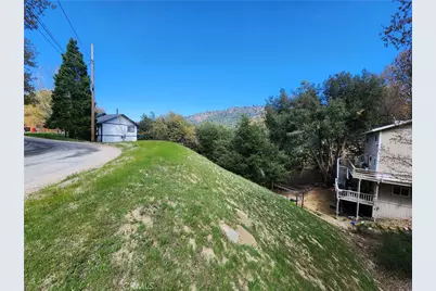 327 Davos Drive, Crestline, CA 92325 - Photo 19