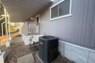 995 Pomona, Corona, CA 92882 - Photo 9