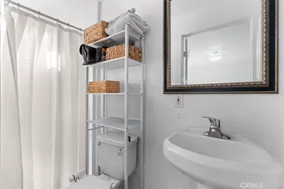 6902 Quakertown Avenue, Winnetka, CA 91306 - Photo 25