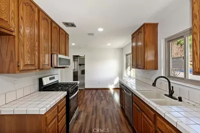 7150 Clydesdale, Highland, CA 92346 - Photo 25