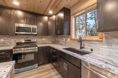 478 Cedar Lane, Sugarloaf, CA 92386 - Photo 11