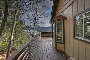 1096 Nadelhorn Dr, Lake Arrowhead, CA 92352 - Photo 3