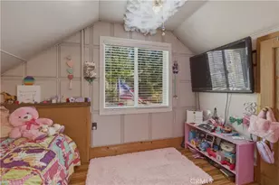 6070 Manzanita Ct, Angeles Oaks, CA 92305 - Photo 13