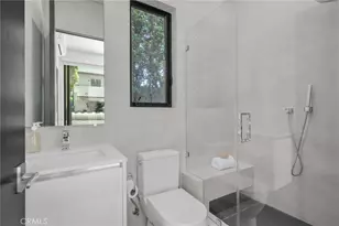 15231 Greenleaf St, Sherman Oaks, CA 91403 - Photo 53