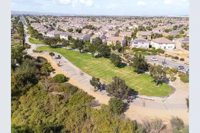 13761 Dellbrook Street, Jurupa, CA 92880 - Photo 59