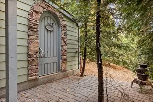 196 Ponderosa Dr, Cedar Glen, CA 92321 - Photo 19