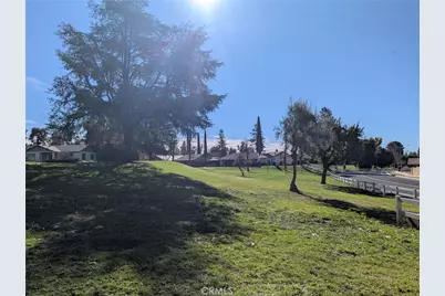 13673 Dogwood, Yucaipa, CA 92399 - Photo 39