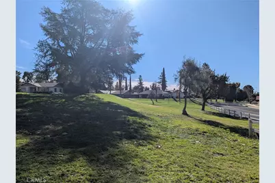 13673 Dogwood, Yucaipa, CA 92399 - Photo 33