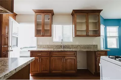 2226 Hauser Boulevard, Los Angeles, CA 90016 - Photo 5
