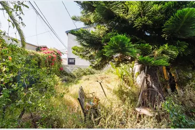 2226 Hauser Boulevard, Los Angeles, CA 90016 - Photo 35