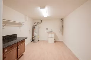 401 W 220th St, Carson, CA 90745 - Photo 29