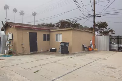 6911 Compton, Compton, CA 90001 - Photo 13