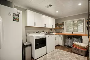 435 Riviera Dr, Lake Arrowhead, CA 92352 - Photo 15