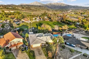 31976 Linda Ladera, Yucaipa, CA 92399 - Photo 33