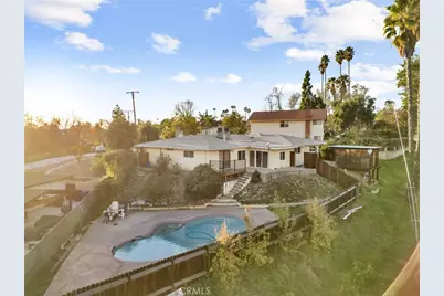 31976 Linda Ladera, Yucaipa, CA 92399 - Photo 35