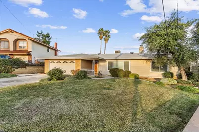 31976 Linda Ladera, Yucaipa, CA 92399 - Photo 3