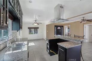 400 E Buckthorn St, Inglewood, CA 90301 - Photo 9