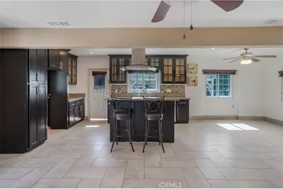 400 E Buckthorn Street, Inglewood, CA 90301 - Photo 11