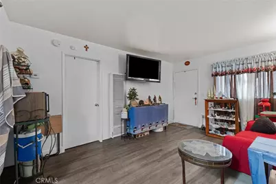 921 E Devonshire, Hemet, CA 92543 - Photo 13