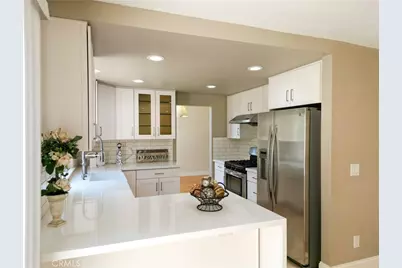 27745 Desert Place, Castaic, CA 91384 - Photo 9