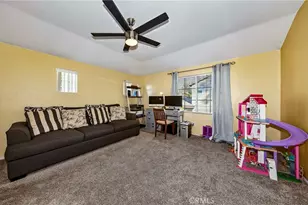 29125 Oak Creek Ln, Highland, CA 92346 - Photo 17