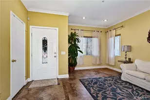 29125 Oak Creek Ln, Highland, CA 92346 - Photo 3