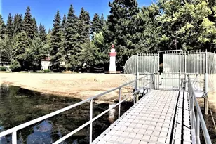 27821 Peninsula Dr, Lake Arrowhead, CA 92352 - Photo 25