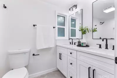 26005 Adamor Road, Calabasas, CA 91302 - Photo 21