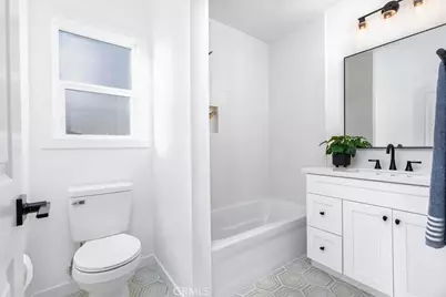 1819 Hauser Boulevard, Los Angeles, CA 90019 - Photo 41