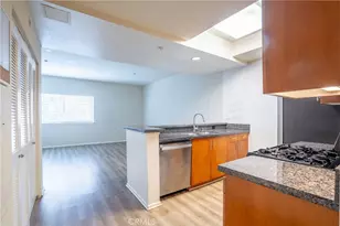 2864 Sunset Pl, Los Angeles, CA 90005 - Photo 7