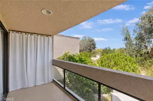 874 N Village Square, Palm Springs, CA 92262 - Photo 25