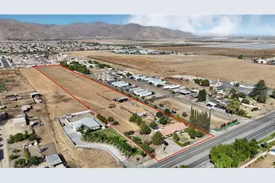 492 S Sanderson Avenue, San Jacinto, CA 92582 - Photo 3