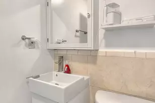 1237 N Evergreen, Anaheim, CA 92805 - Photo 33