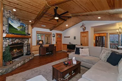 346 Leonard, Sugarloaf, CA 92386 - Photo 13