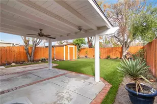 19853 Collins, Canyon Country, CA 91351 - Photo 31