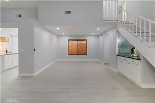 19853 Collins, Canyon Country, CA 91351 - Photo 7