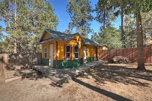 581 Highland Ln, Sugarloaf, CA 92386 - Photo 3