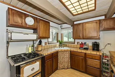 581 Highland Lane, Sugarloaf, CA 92386 - Photo 23