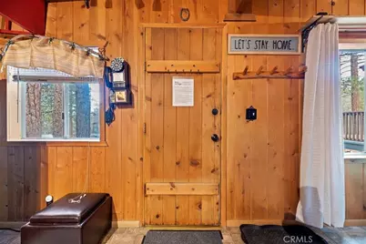 742 Wabash, Sugarloaf, CA 92386 - Photo 5