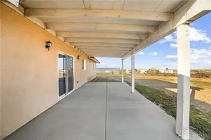 12275 Barbet, Phelan, CA 92371 - Photo 37