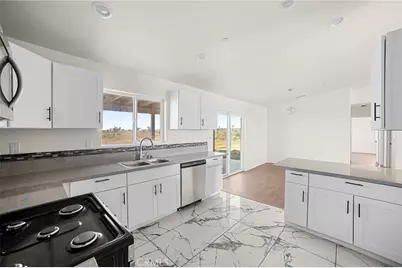 12275 Barbet, Phelan, CA 92371 - Photo 21